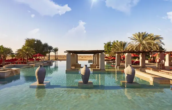 Bab_Al_Shams_Infinity_Pool_2