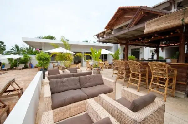 Battambang_bambu_hotel__terrace