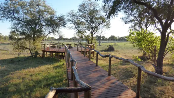 Botswana_GomotiRiverLodge1