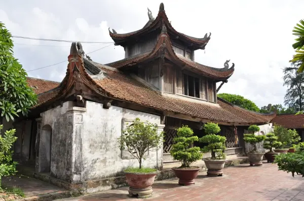 Easia_Travel_Hanoi_-_But_Thap_Pagoda_28915-1000px