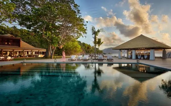 felicite-seychelles-main-swimming-pool