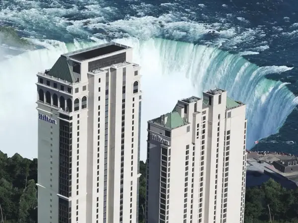 Hilton_Niagara_Falls_Fallsview_-_esterni