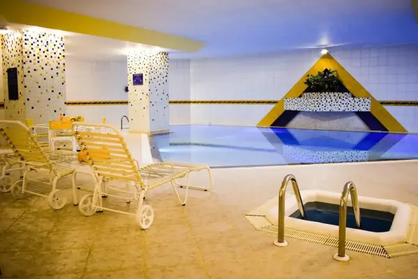 Hotel Europa, piscina