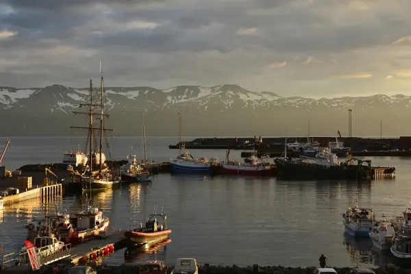 Islanda, il porto di Husavik