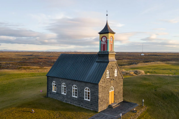 Hvalsneskirkja-Church