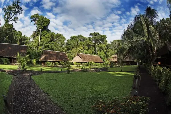 Inkaterra_Guides_Field_Station