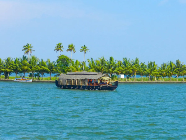 KUMARAKOM_NAVE