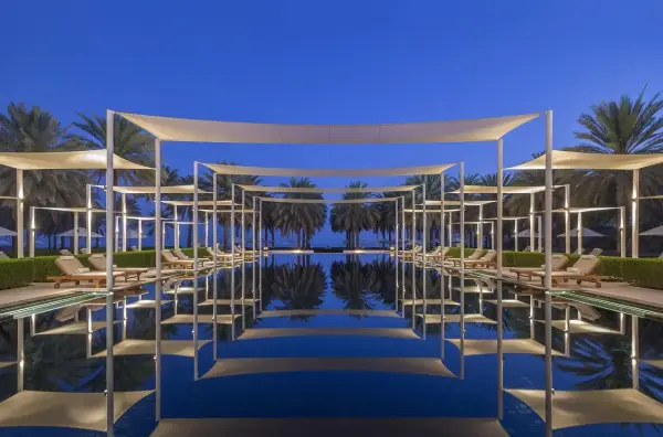 Muscat_-_The_Chedi_pool