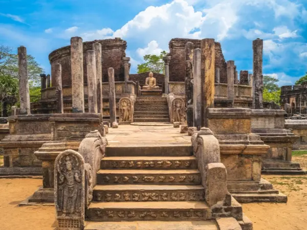 polonnaruwa_sri_lanka