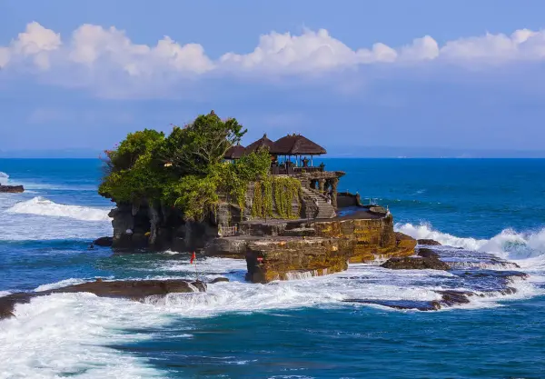 Pura-Tanah-Lot-Bali-1