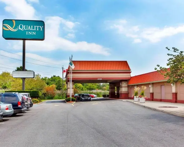 quality-inn-meadowlands01