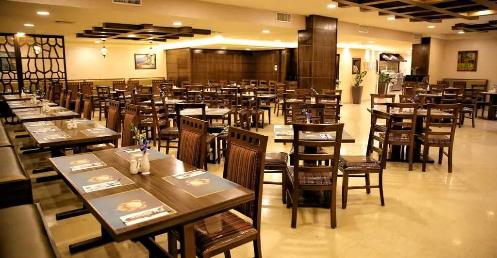 Al Fanar, ristorante