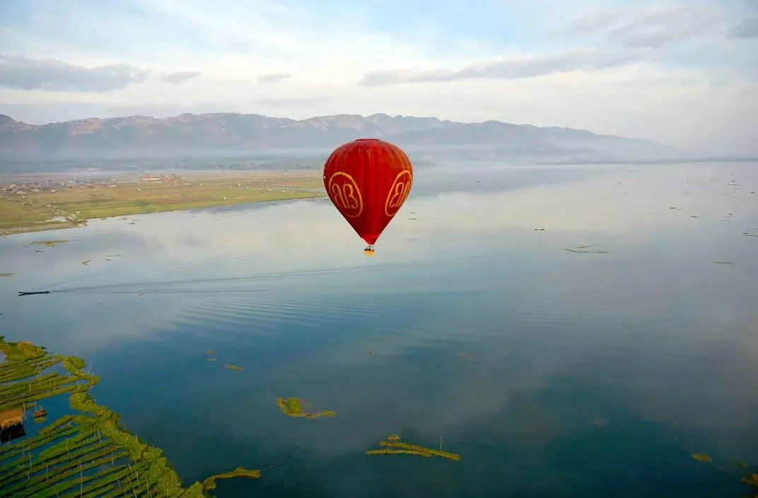 Mongolfiera sul Lago Inle