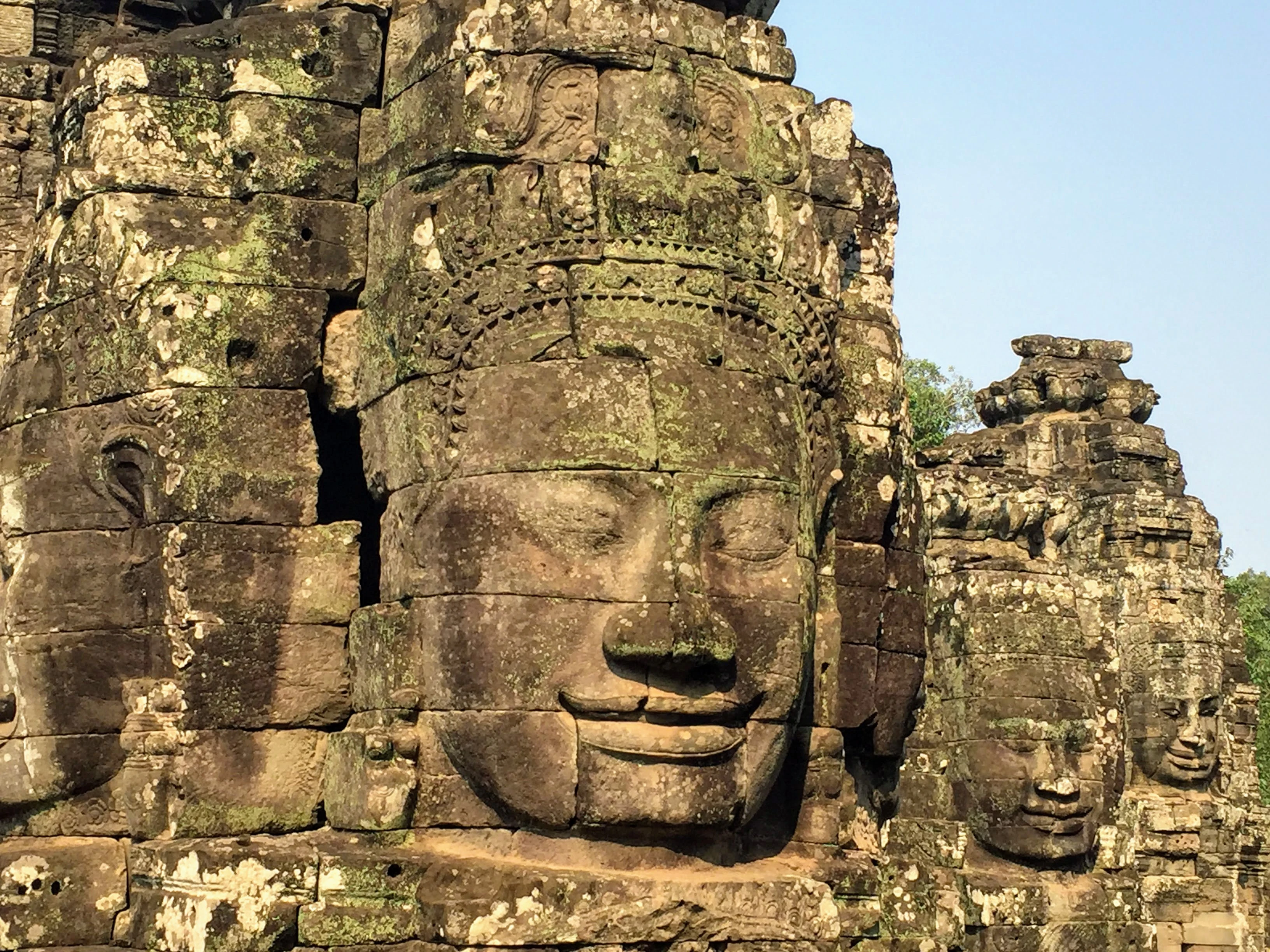 BAYON