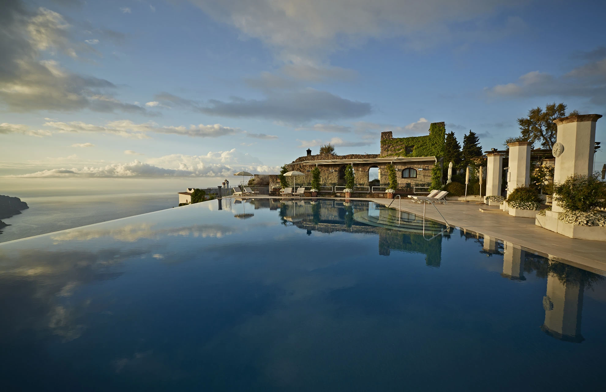 Belmond_Hotel_Caruso_-_Pool