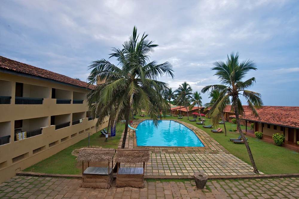 club_koggala_pool_view