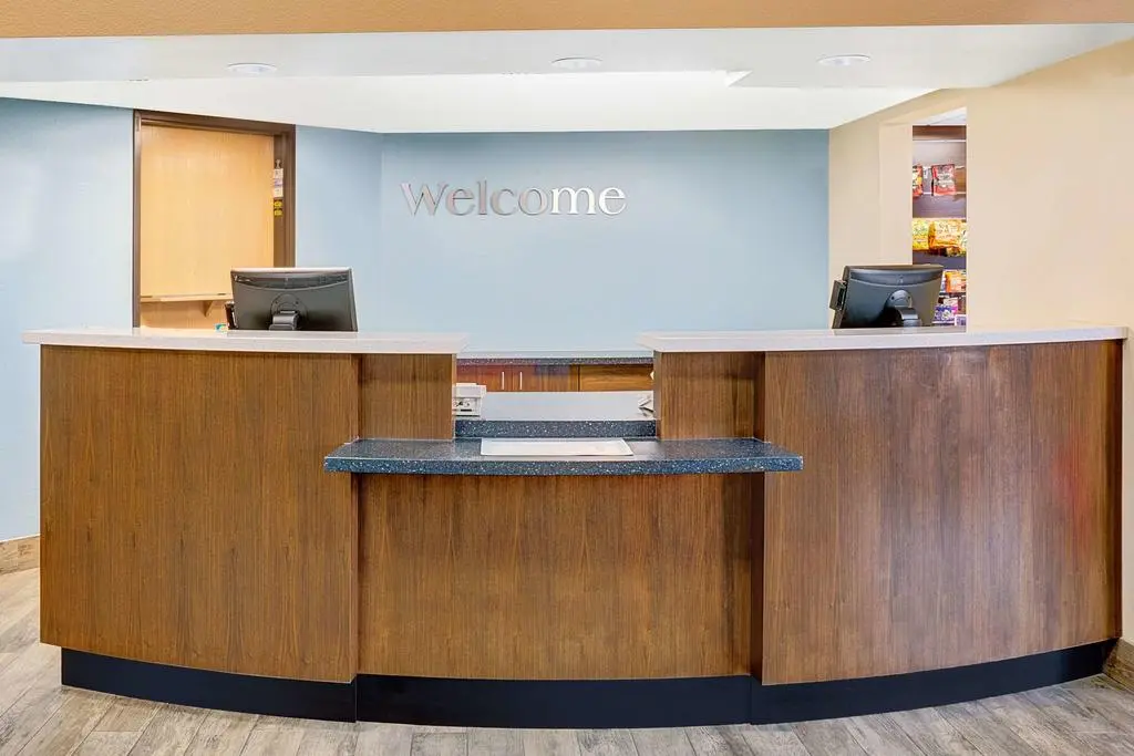 Days Inn & Suites by Wyndham Page Lake Powell, reception