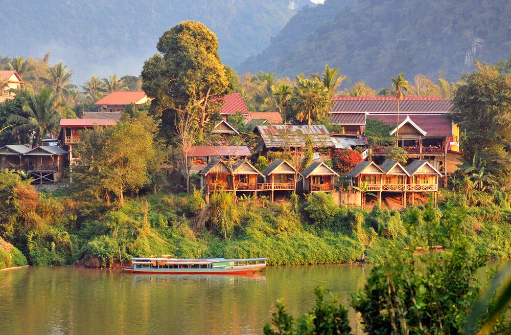 Easia_Travel_Nong_Khiaw_-_Landscape_-_village_Landscape-of-Nong-Khiaw-1000px