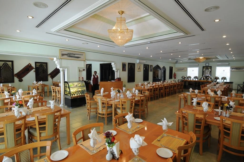 Falaj_Daris_restaurantJPG