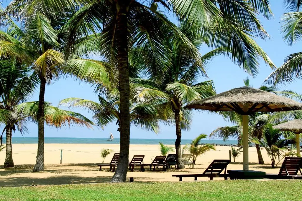 Goldi_Sands_Hotel_beach