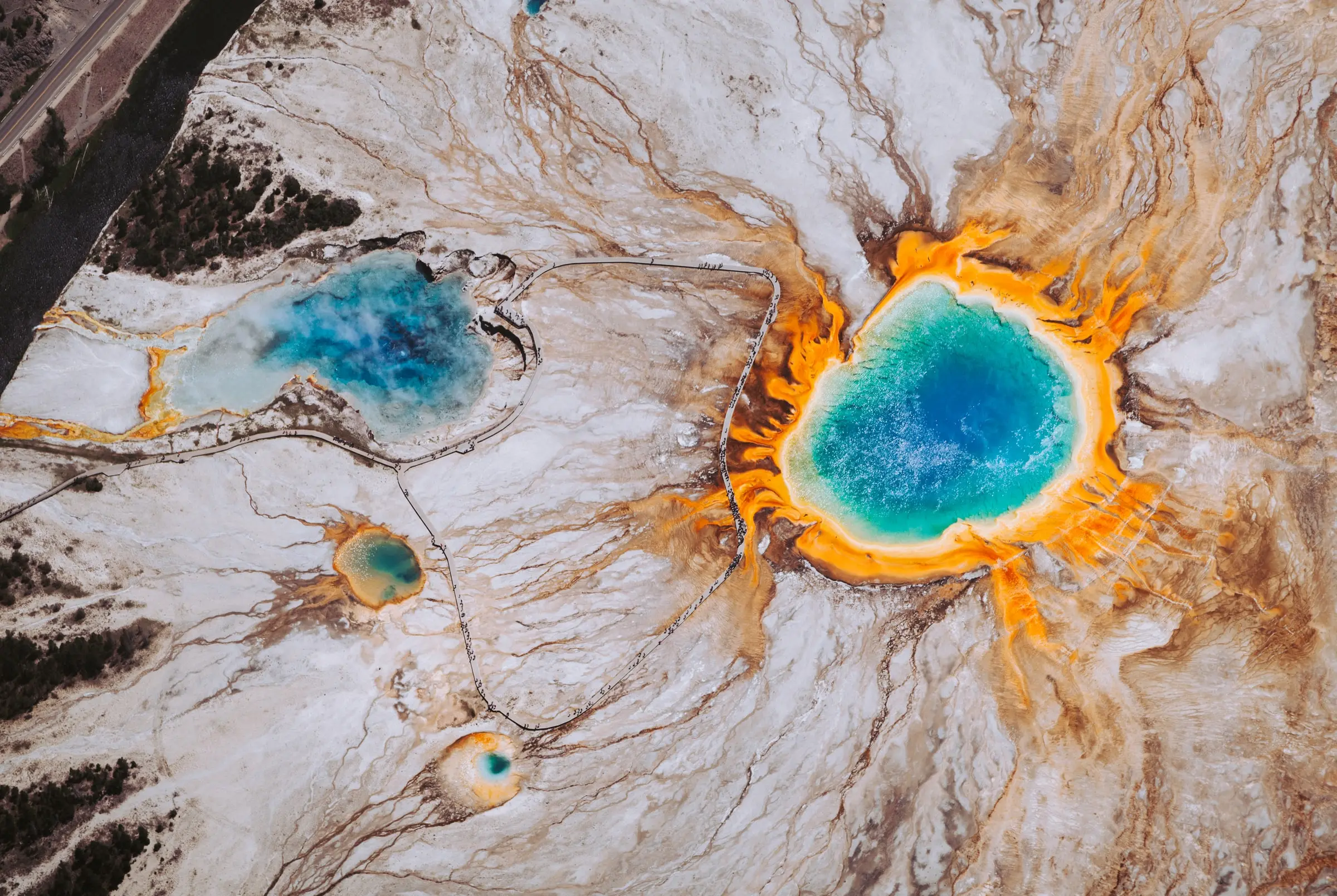 Grand_Prismatic_Spring__Yellowstone_National_Park