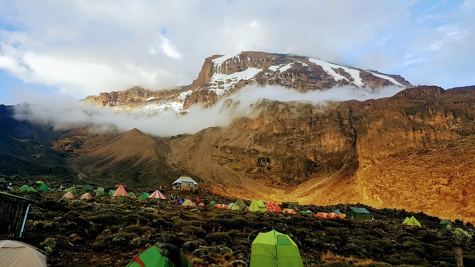 img_element_14070_kilimanjaro-trekking