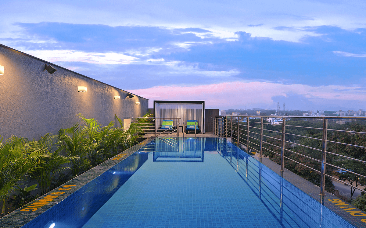 india_bhubaneswar_hotel_fortune_sishmo_park_pool