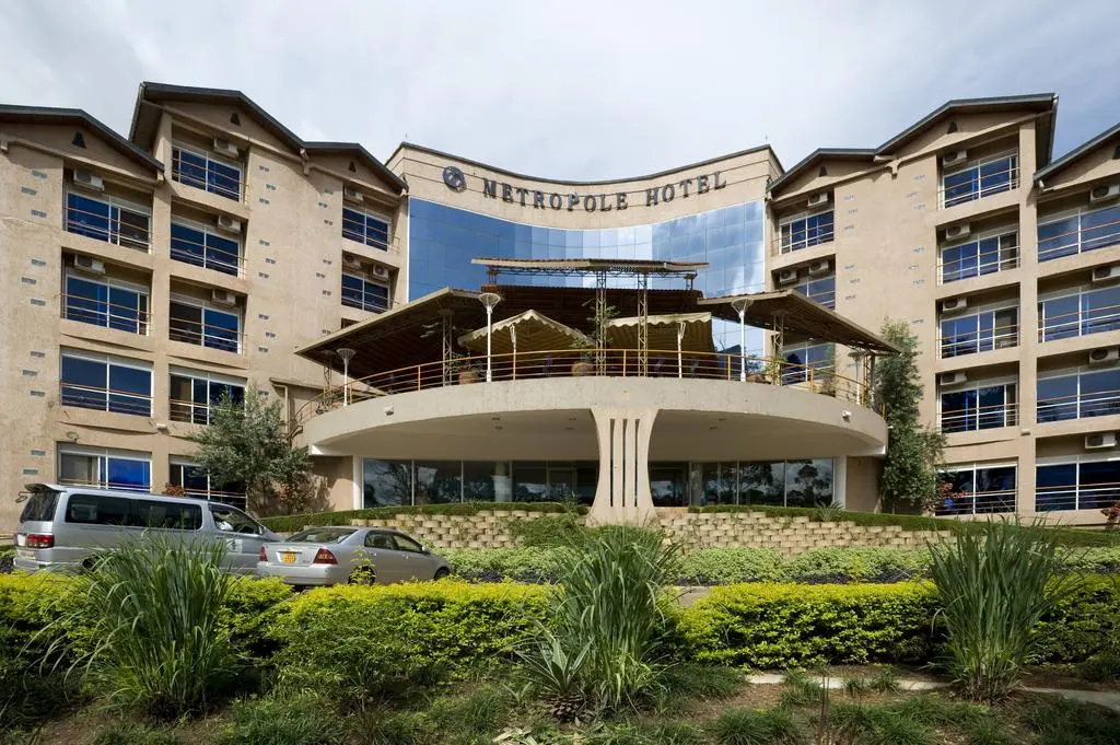 Kampala_Metropolitan_Hotel_exterior2