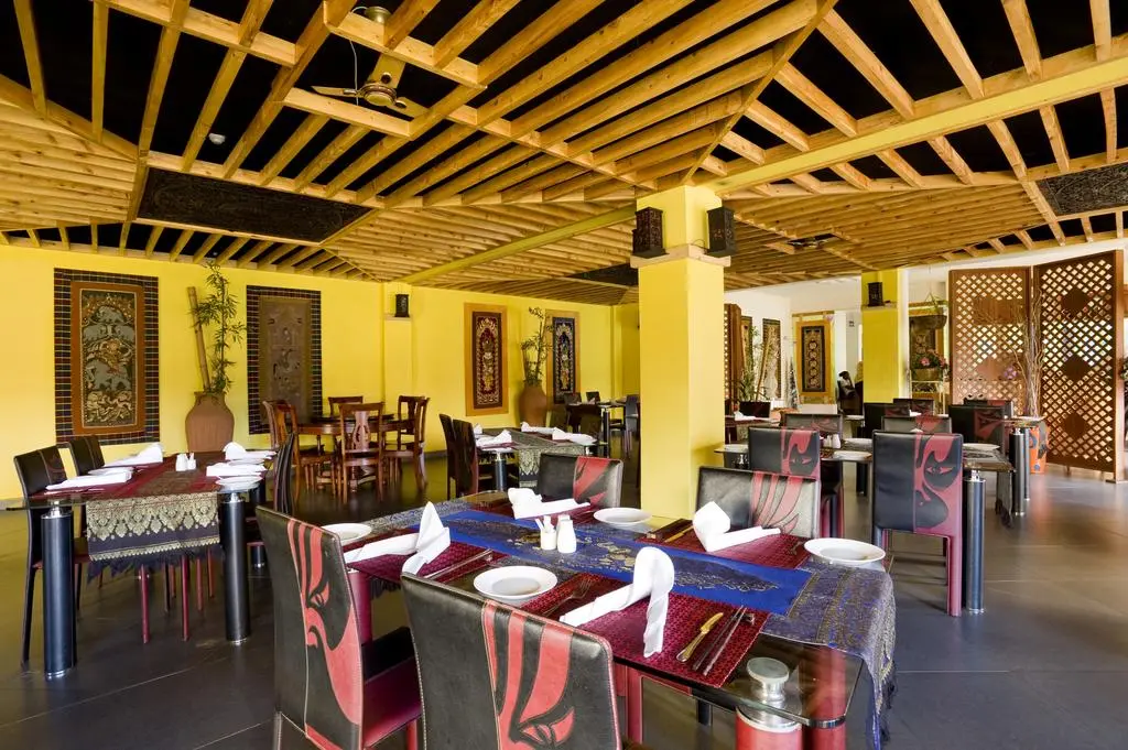 Kampala_Metropolitan_Hotel_restaurant