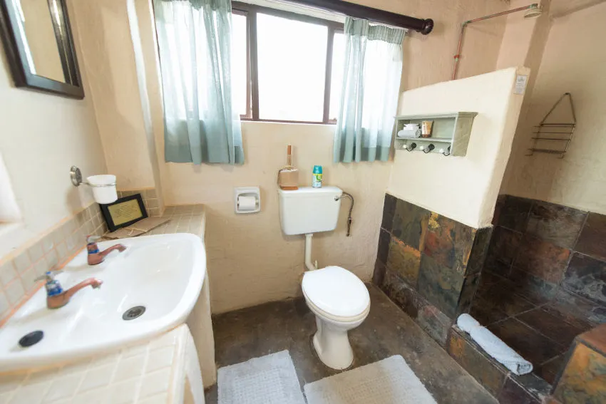 Kwa Mbili Game Lodge Bathroom