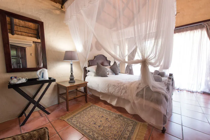 Kwa Mbili Game Lodge Bedroom