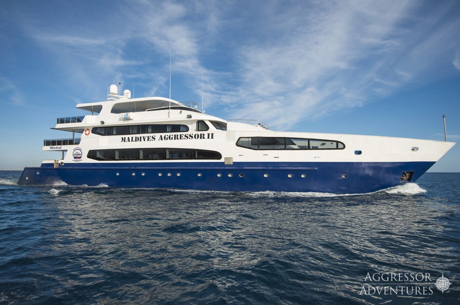 Maldives-Yacht21