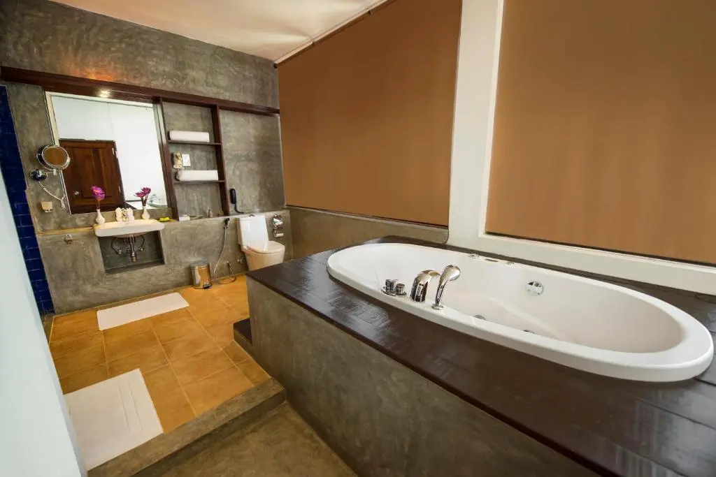 Mandara_Resort_bathroom