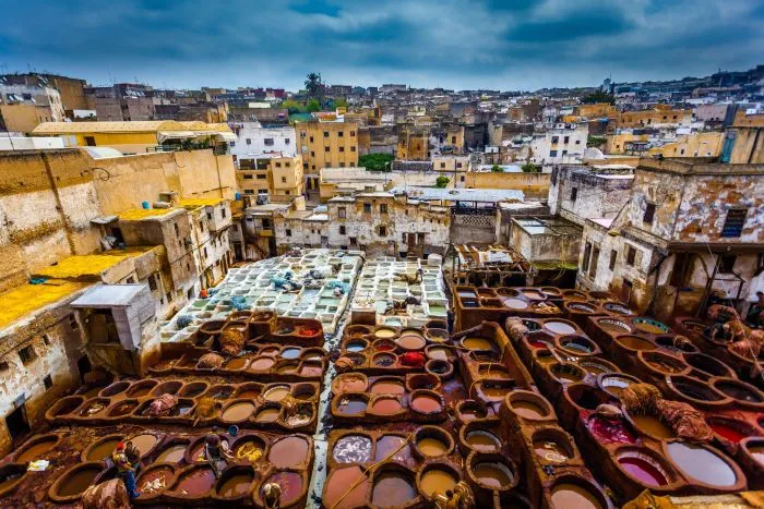 Marocco-fes-medina-tanneries-souk-