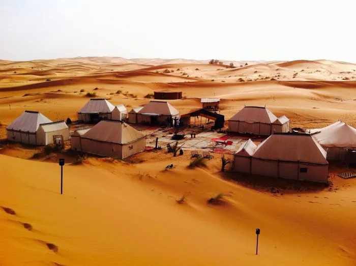 Marocco_bivouac_tents_merzouga_dunes