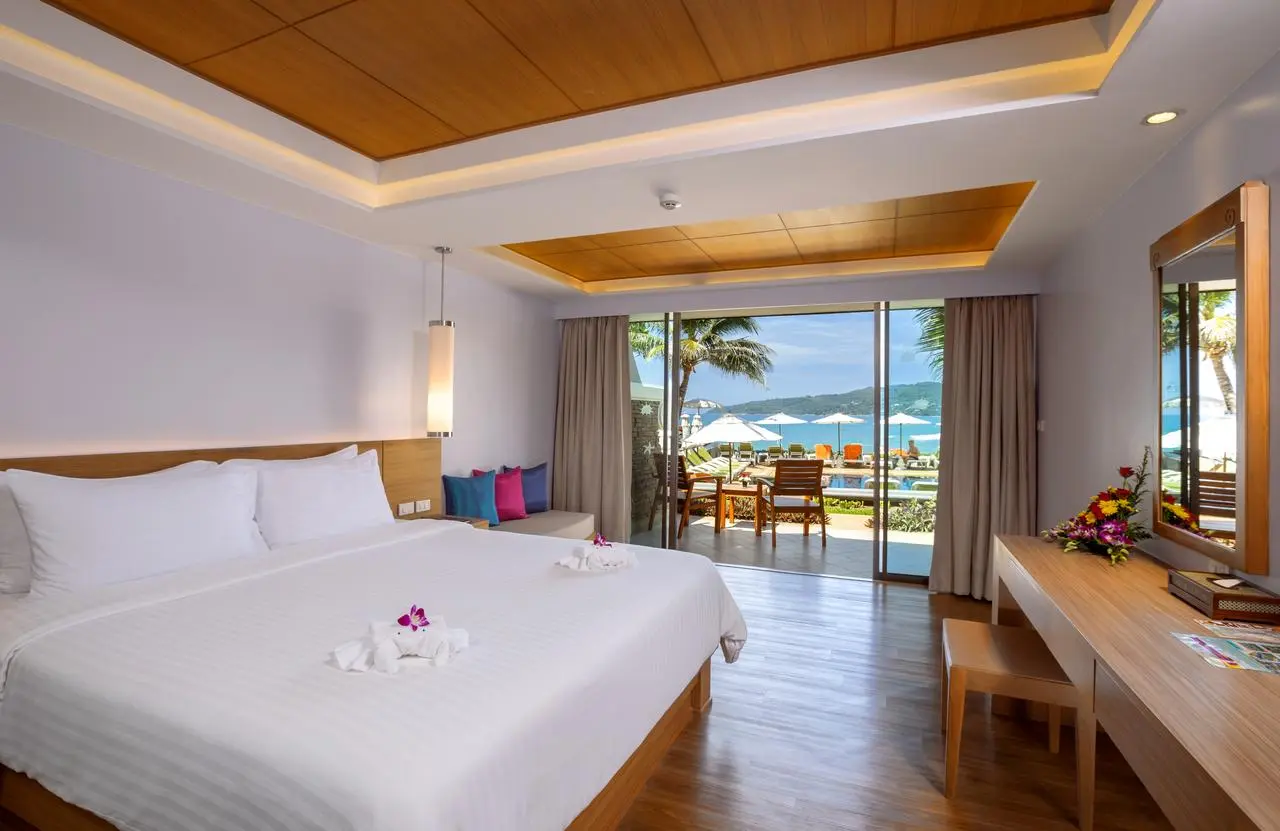 phuket_-_beyond_resort_karon_camera