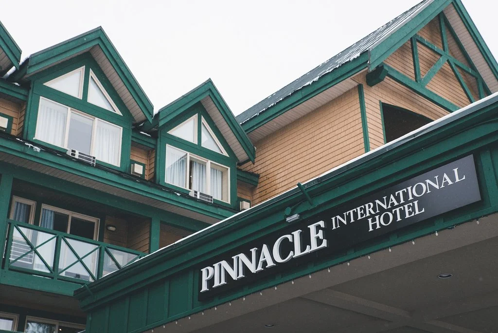 pinnacle-hotel-whistler02