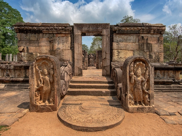 polonnaruwa_sri_lanka__1_