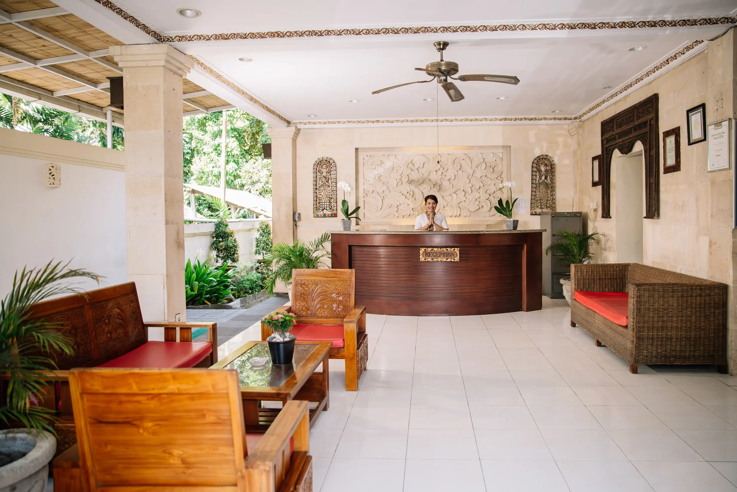 Raspati_beach_hotel_Sanur_-_hall