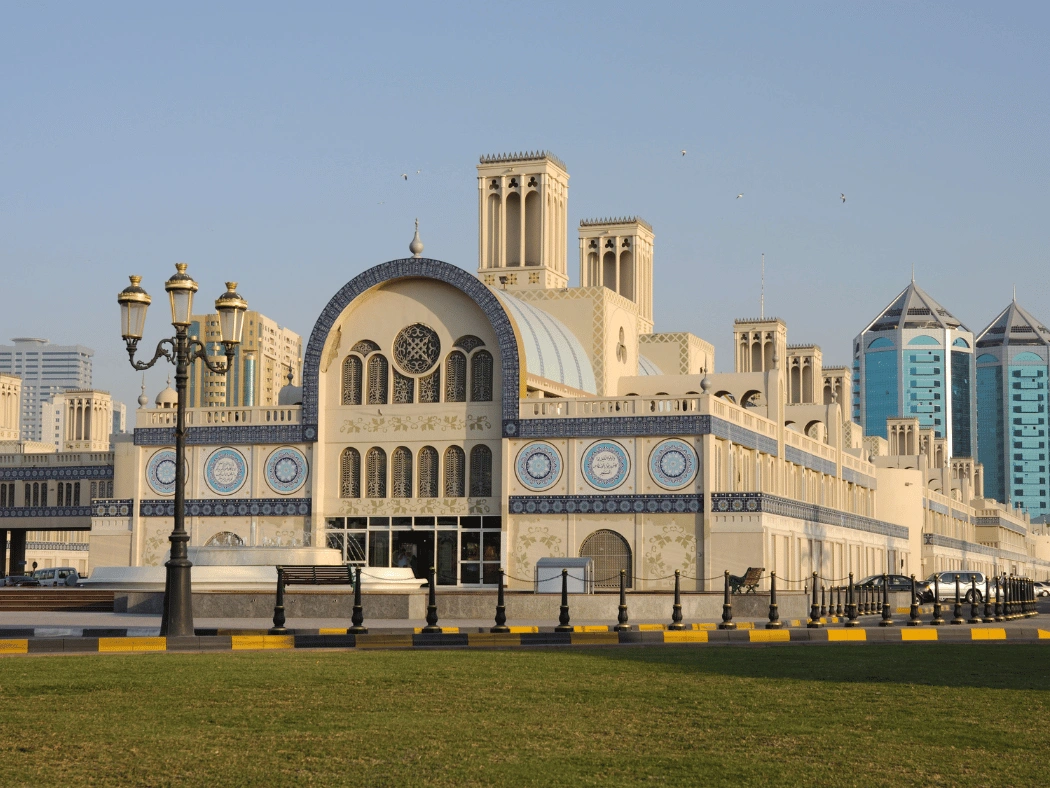 Sharjah_Cdntral_Souq_Emirati_Arabi