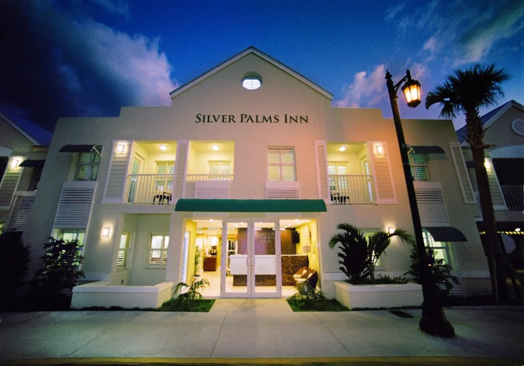 silver-palms-inn03