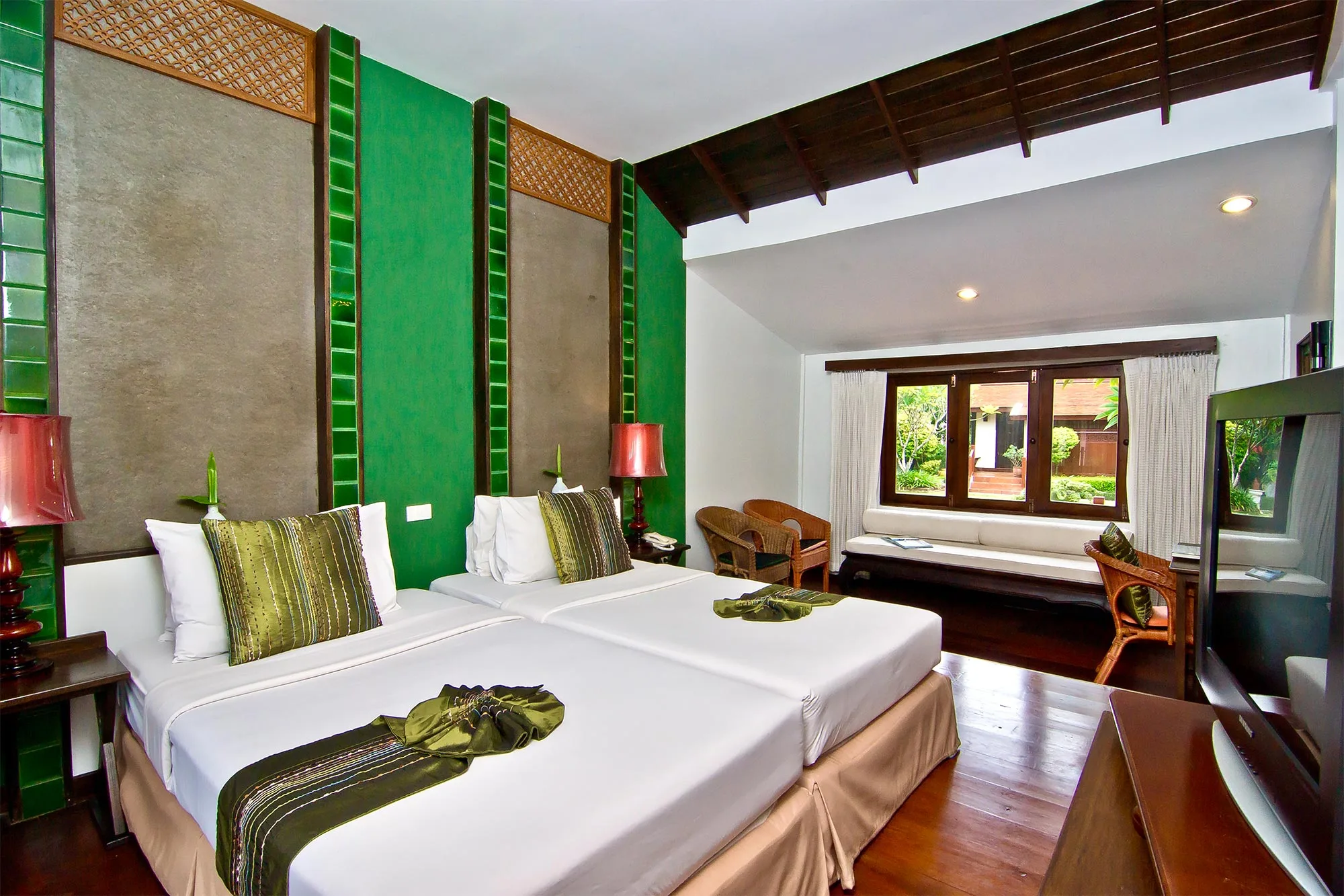 Sukhothai_Legendha_superior_room