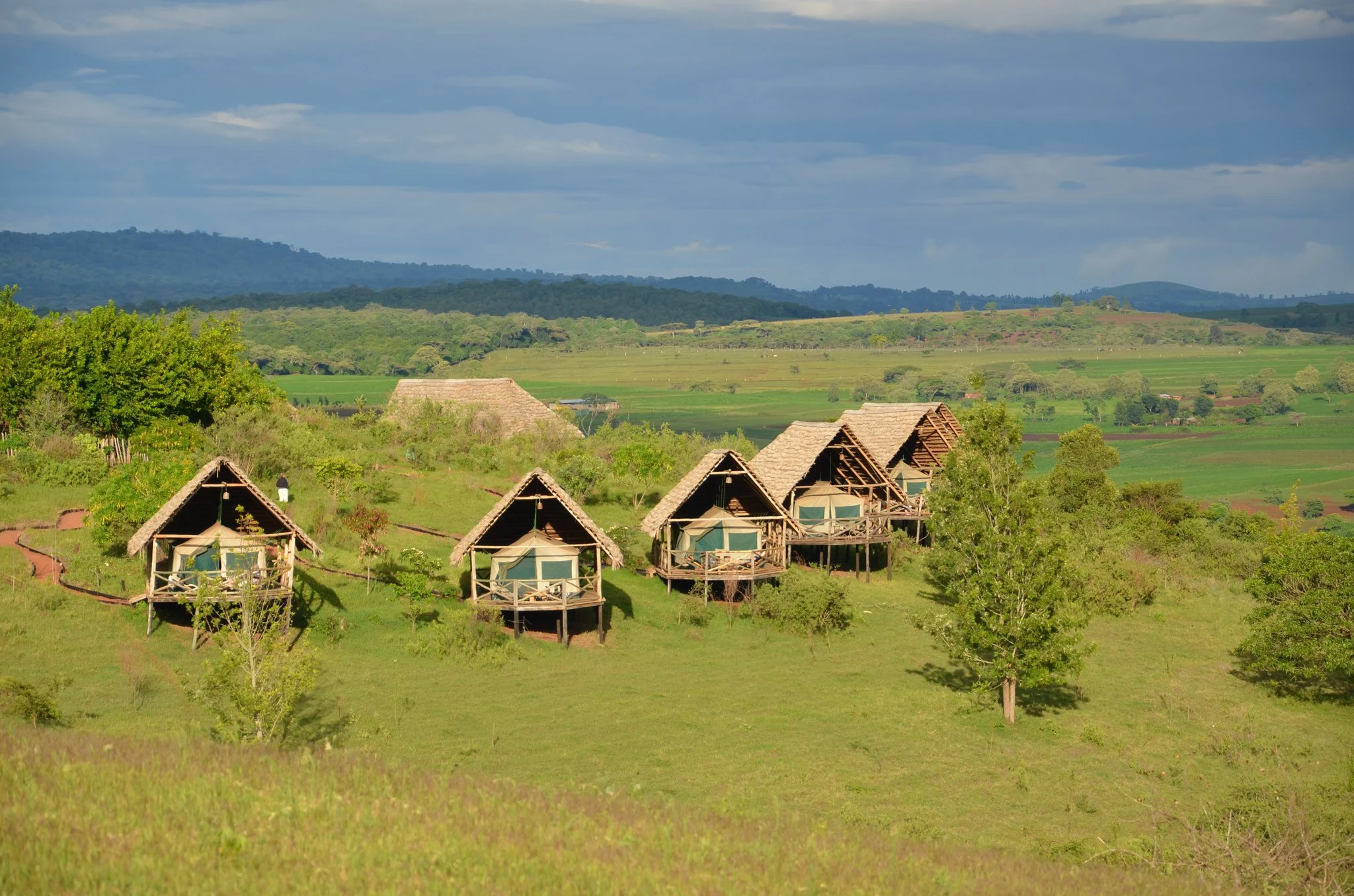 Tanzania_Rothya_Valley_Tented_Lodge