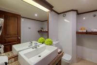 Amaya Hills, bagno