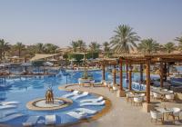 Anantara_Qasr_Al_Sarab_-_pool