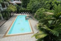 chiang_rai_-_the_mantrini_piscina