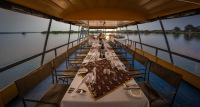 chobe safari lodge, cena in crociera sul fiume