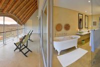 Gondwana-bathroom_balcony