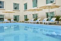 Hilton Garden Inn Mall of the Emirates, piscina