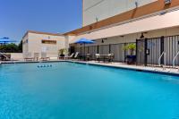 Holiday Inn Los Angeles Airport, piscina